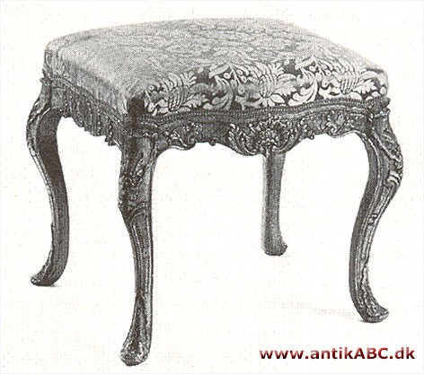 tabu'ret (af gammel fransk tabour, tromme) stol uden læn og rygstød