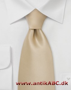  hvidgul farve, efter vinen