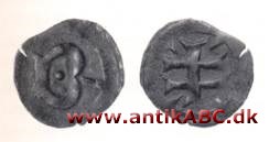 Denne betegnelse benyttes i dag om danske mønter 1241-1375 (Erik Plovpenning til Valdemar Atterdag)