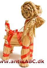 julebuk: egentlig overnaturligt væsen, svensk halmfigur til julepynt eller mørk juleøl fra flere danske bryggerier 