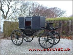 ka'ret (af latin carrus, vogn) lukket, fornem vogn