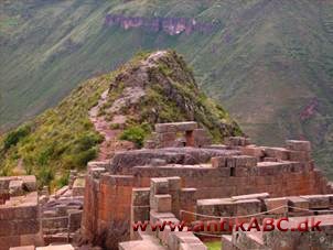 mykenisk kunst (fra bynavnet Mykene) på det græsk fastland ÷1500 - ÷1100