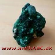 nikkelgrøn, som mineralet cabrerit