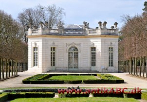 paulun (af fransk pavillon, telt) idyllisk bolig