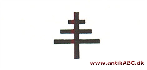 pavekors, Kors med tre tværbjælker, der aftager i længde opadtil