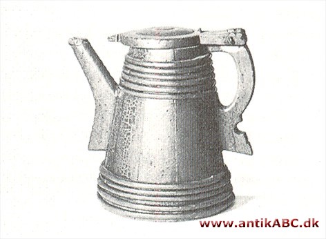 pibekande, med fra bunden skråt udgående tud