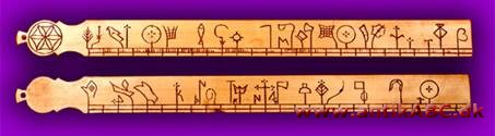 primstav (oldnordisk prim, nymåne) stavformet trækalender med indskæringer for helligdage etc. 