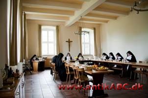 refektorium (af latin rejicere, gøre ny, forfriske) spisesal i et kloster. I katolsk kloster vil refektoriet ofte være i den sydlige del af klosterområdet