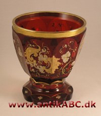 rubinglas (af rubin) dybrødt glas farvet med guld eller kobber