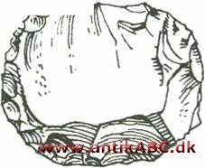 skiveskraber, flintredskab fra sten- og bronzealder med tilhugget skrabeæg langs kanten